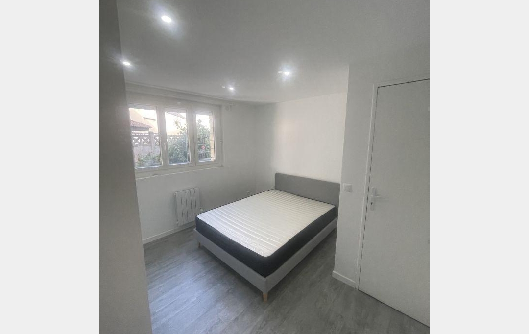 Annonces BLANC MESNIL : Appartement | TREMBLAY-EN-FRANCE (93290) | 38 m2 | 1 030 € 