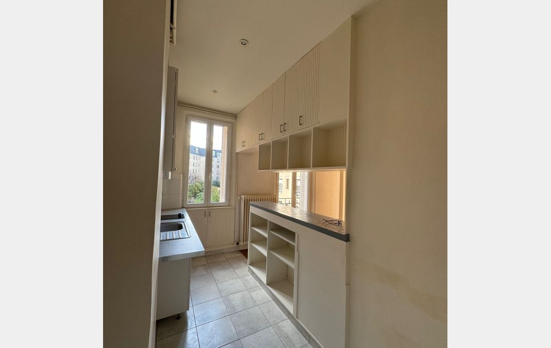 Annonces BLANC MESNIL : Appartement | CHARENTON-LE-PONT (94220) | 41 m2 | 1 295 € 