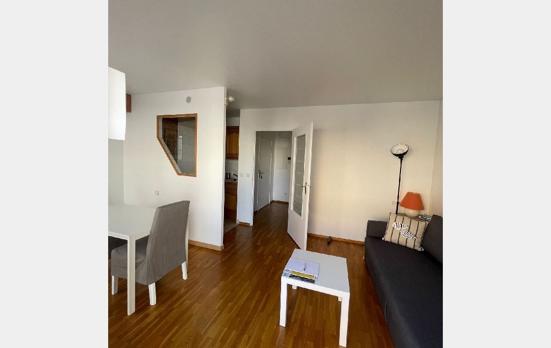 Annonces BLANC MESNIL : Apartment | CHARENTON-LE-PONT (94220) | 27 m2 | 1 050 € 