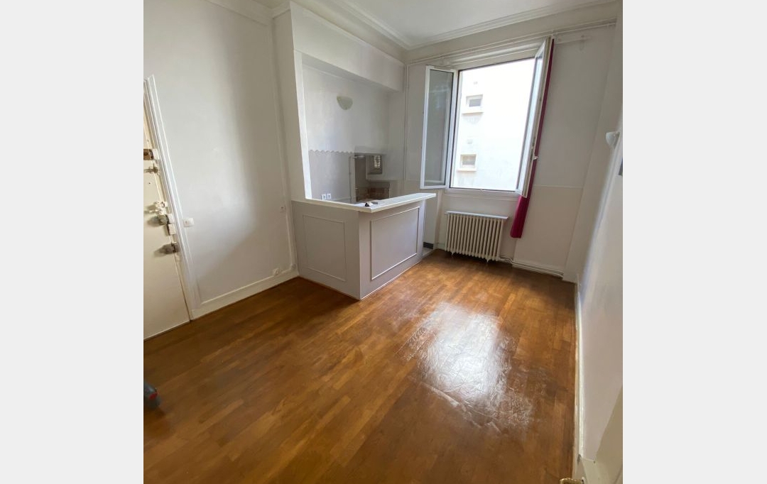 Annonces BLANC MESNIL : Appartement | CHARENTON-LE-PONT (94220) | 30 m2 | 1 150 € 