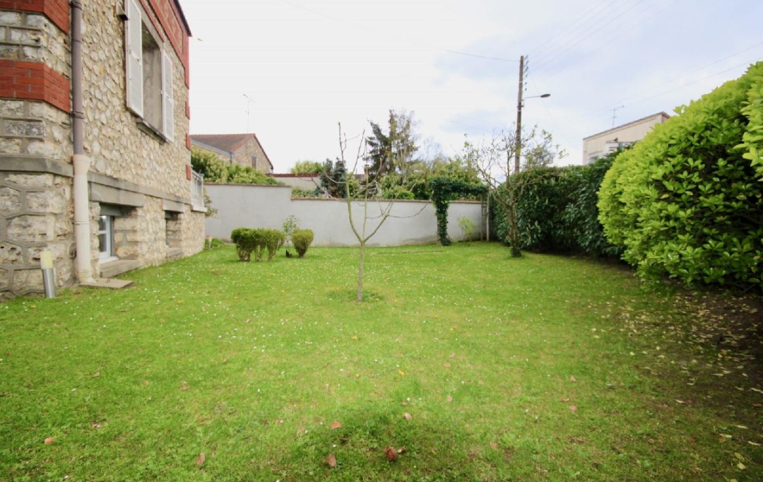 Annonces BLANC MESNIL : Maison / Villa | MONTMAGNY (95360) | 262 m2 | 832 000 € 